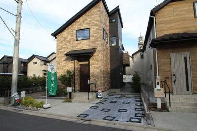 【外観】 | 【兼六パークタウン】花小金井33期　全42棟 | 美しく広がる総42邸。商業施設や自然が身近×通りから一歩入った閑静な住環境。