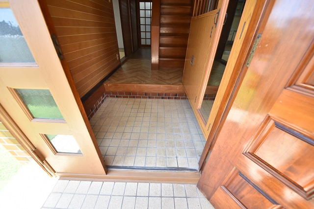 長ノ木戸建の玄関