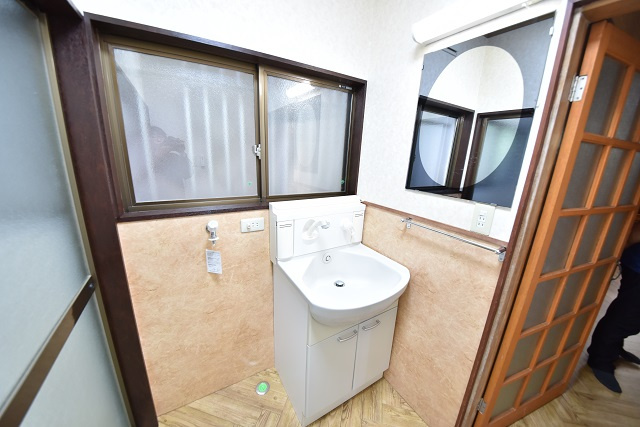 長ノ木戸建の独立洗面台