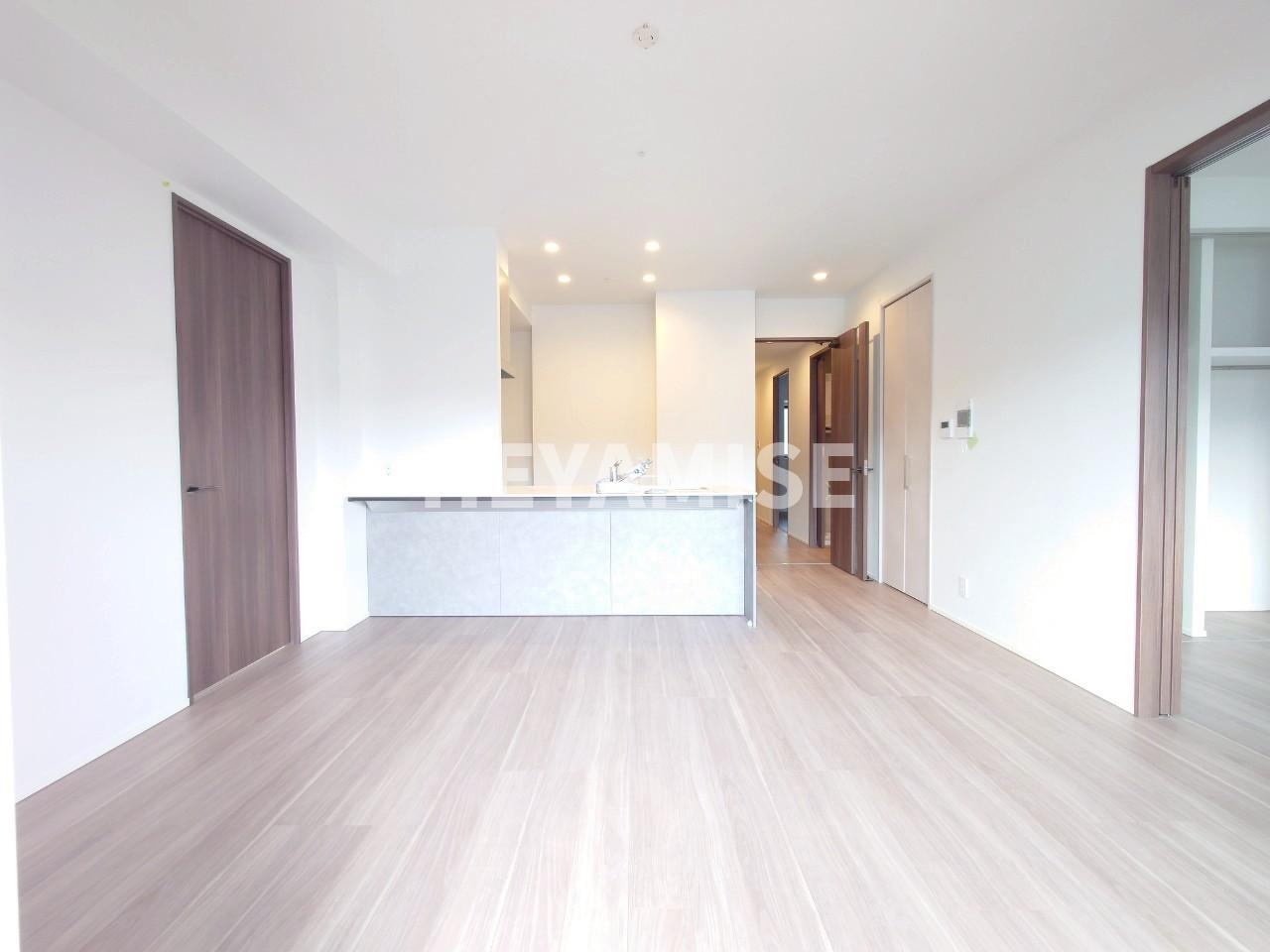 アクタス籠町グランミライの居間・リビング