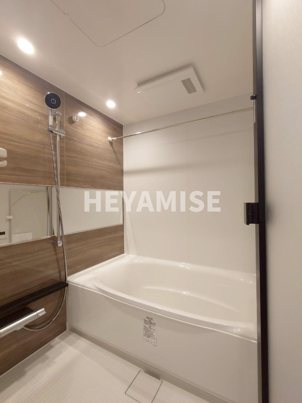 アクタス籠町グランミライの浴室