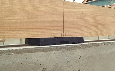 【設備】 | 富士見市渡戸　全1棟 | 基礎パッキン工法により床下換気や外壁通気層を設けることで、壁内や床下の湿気を効果的に放出します。