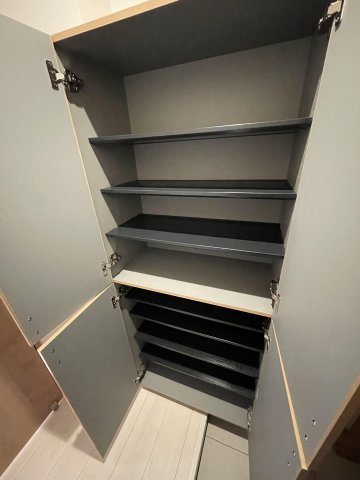 PHOENIX大橋南の収納