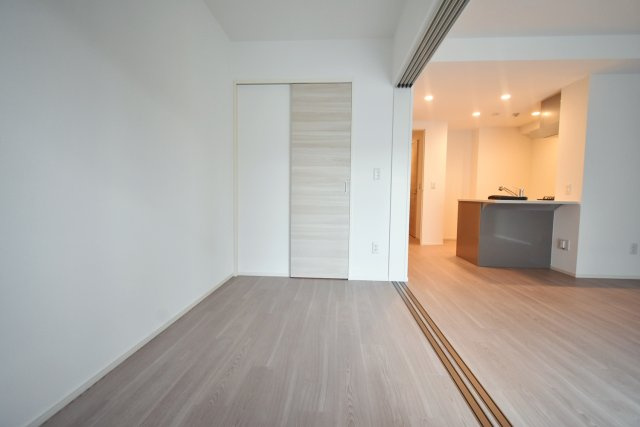 セキュリアコート西宮北口の洋室