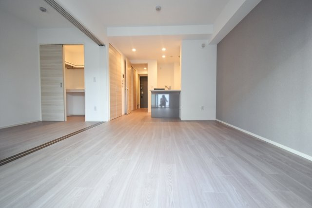 セキュリアコート西宮北口の居間・リビング