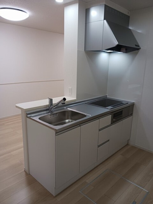 【居間・リビング】 | ラ　クラルテ　ｂ | こちらの居間で趣味の時間をお楽しみください