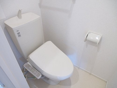 【トイレ】 | グランデール興浜Ⅱ | シンプルで使いやすいトイレです