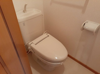 【トイレ】 | サンセール | 清潔感のあるトイレです