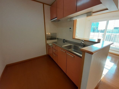 【キッチン】 | モーニンググローリーⅡ | キッチンでお料理をお楽しみください