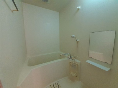 【浴室】 | グリーンベルト | コンパクトで使いやすいお風呂です