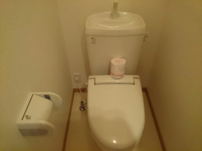 【トイレ】 | アンソレイエ・Ｓ | 清潔感のあるトイレです