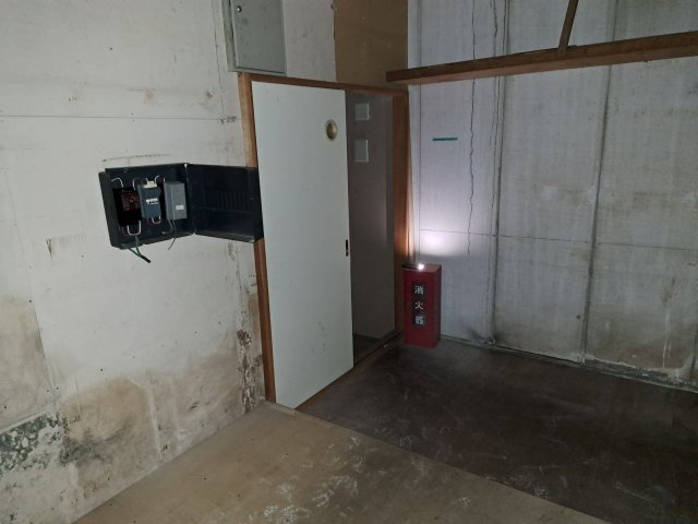 龍門堂１F店舗の内装