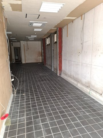 龍門堂１F店舗の内装