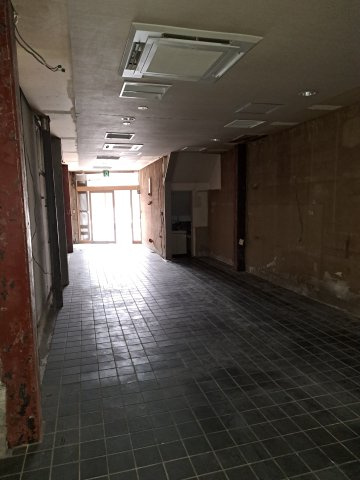 龍門堂１F店舗の内装