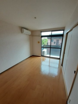 【居間・リビング】 | ロ－レルコート月尾