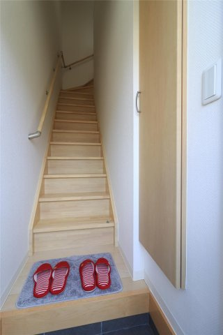 Ａｒｐｅｇｇｉｏ　東棟の玄関