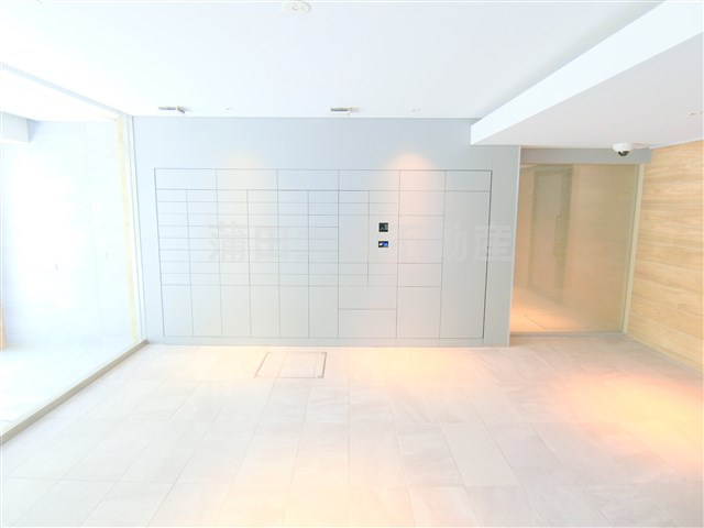 ラティエラ大森西のエントランス