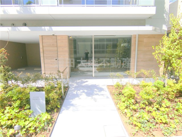 ラティエラ大森西の外観