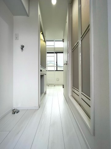 COZY HOUSE駒沢の玄関|別号室イメージの為、現状を優先致します。