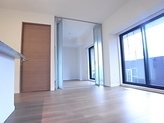 神戸市兵庫区湊町１丁目の賃貸マンションの居間・リビング|リビング