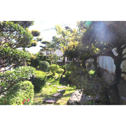 海南市鳥居の庭