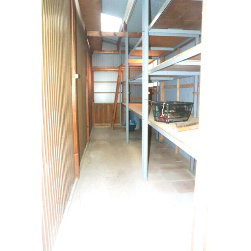 海南市鳥居の内装