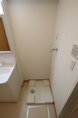 【設備】 | サニーヒル青南台 | 室内洗濯機置き場