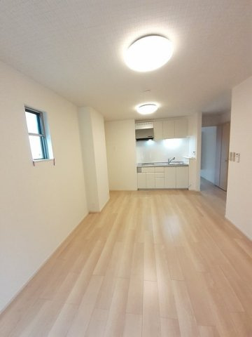 リブリオポラ　Ｃの居間・リビング|使いやすいキッチンです