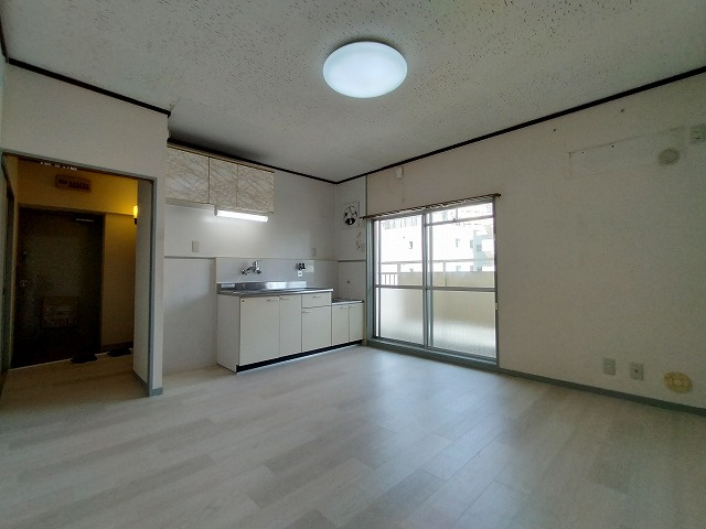 神戸市兵庫区塚本通６丁目の賃貸マンションの居間・リビング|リビング