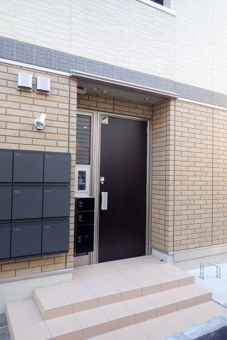 Dメゾン本駒込のエントランス