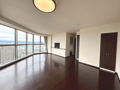 【居間・リビング】 | セントプレイスタワー