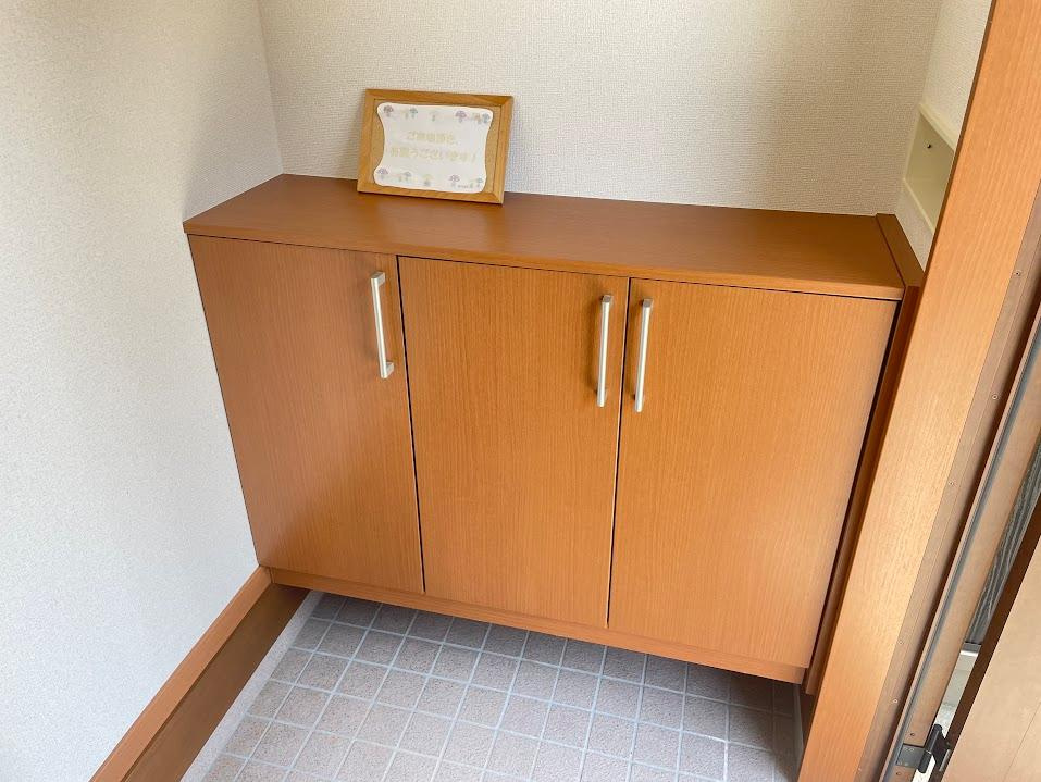 米沢市万世町牛森【中古住宅】の収納|大きいシューズボックスはどんどん増える靴を散らかさずに収納できます。