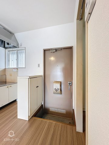 メゾンやまひこCの玄関|ゆったりとした玄関です