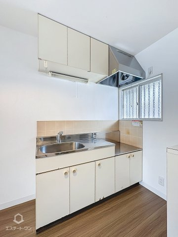 メゾンやまひこCのキッチン|きれいなキッチンです