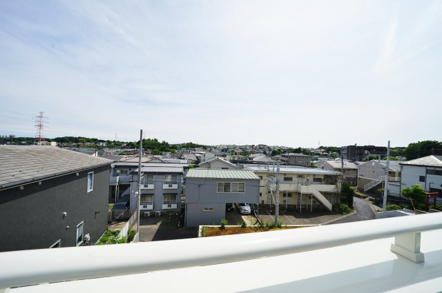 【視線が抜ける眺望】光あふれるLDKと広々バルコニーのある家｜仲介手数料無料