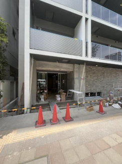 【エントランス】