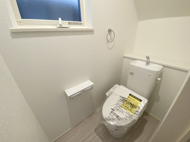 明石市中朝霧丘戸建のトイレ