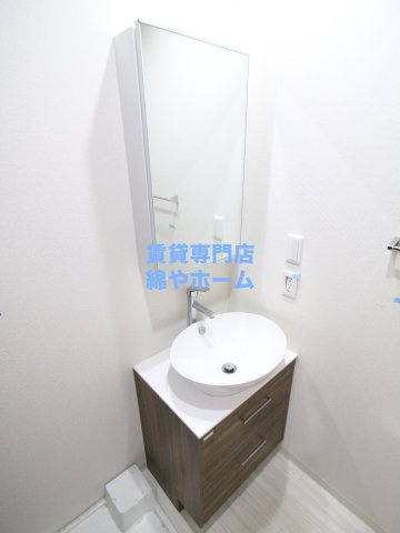 フジパレス我孫子西Ⅱ番館の独立洗面台|独立洗面化粧台が付いています
