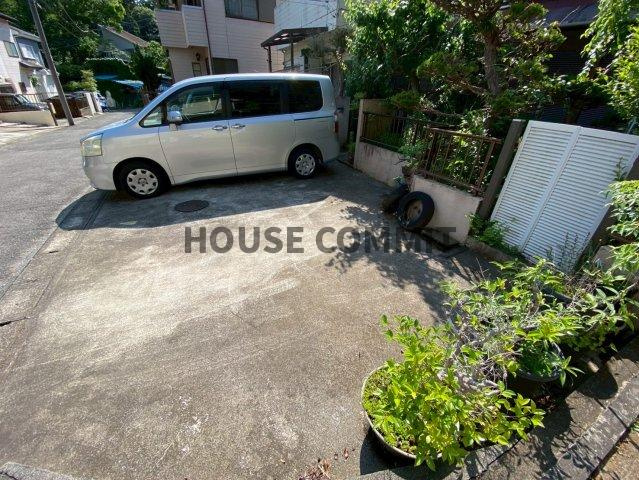 吉倉　中古戸建の駐車場