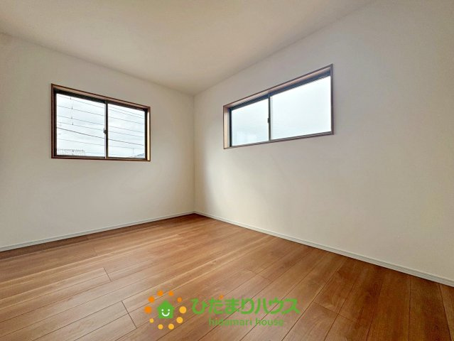 加須市久下２丁目　新築一戸建て　02　いろどりアイタウンの洋室