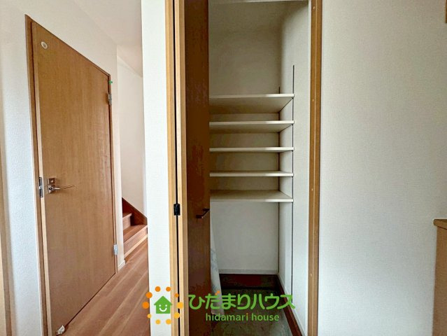 加須市久下２丁目　新築一戸建て　02　いろどりアイタウンの収納