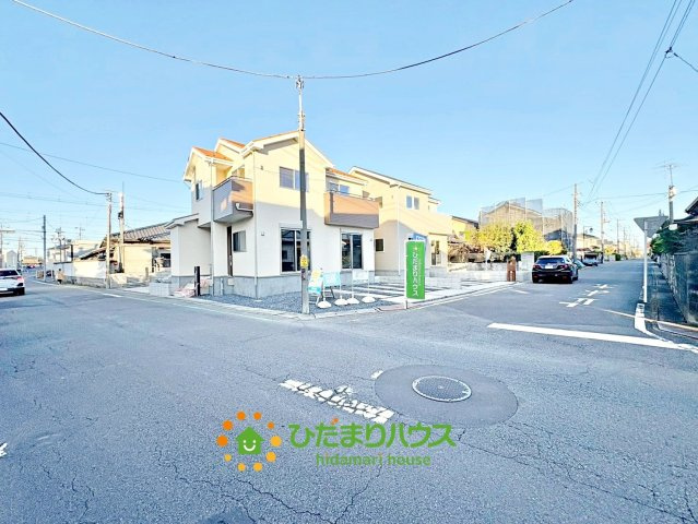 加須市久下２丁目　新築一戸建て　02　いろどりアイタウンの前面道路含む現地写真|2025/11/10　撮影