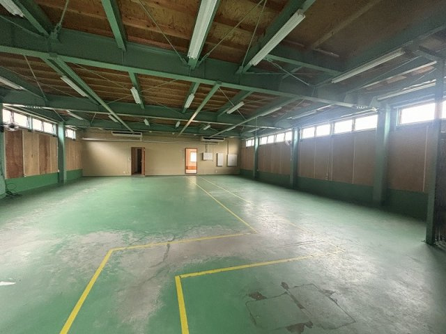 丹波市春日町古河　倉庫　の内装|明るい室内です