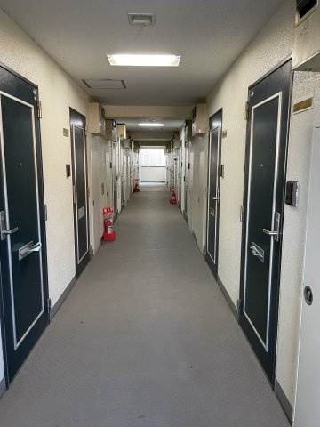 稲城市矢野口の賃貸マンションのロビー