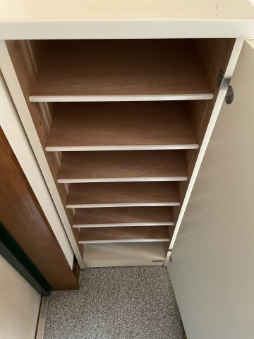 稲城市矢野口の賃貸マンションの収納