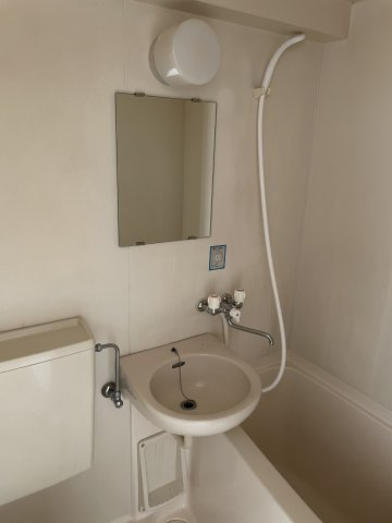 稲城市矢野口の賃貸マンションの洗面所