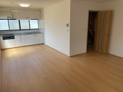 【居間・リビング】 | 米沢市窪田町大字窪田 | 大きなリビングは家族の団欒の場として家庭を包みます。