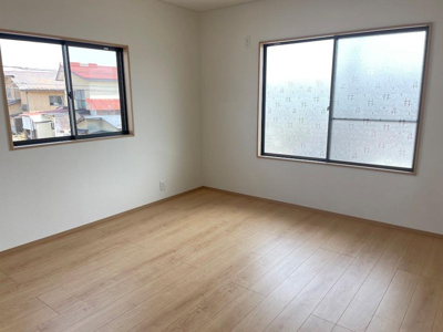 【洋室】 | 米沢市窪田町大字窪田 | LDKの本物件はリビングの他に居室は4部屋ございます。