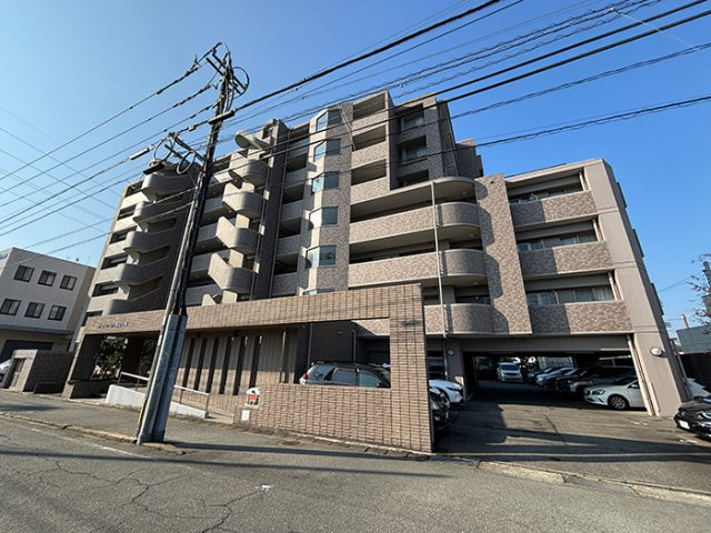 アーバンパレス春日公園の外観