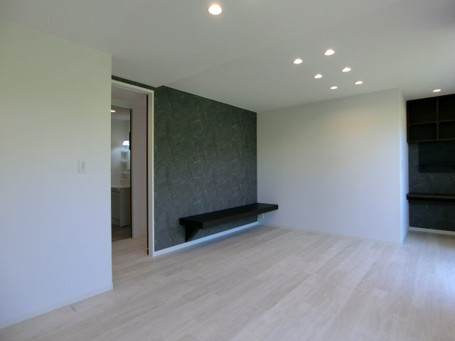 メゾンアムール　D棟の居間・リビング